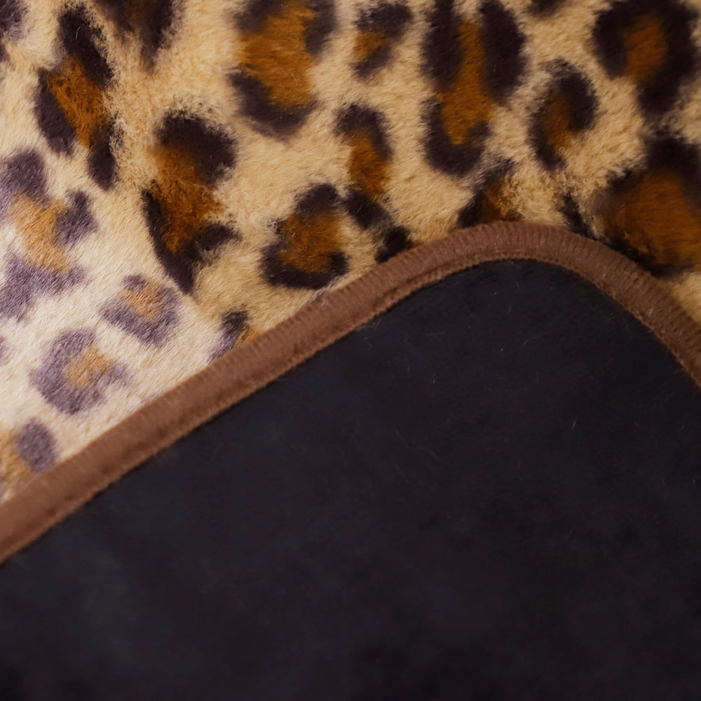 Waterproof leopard print soft throw blanket