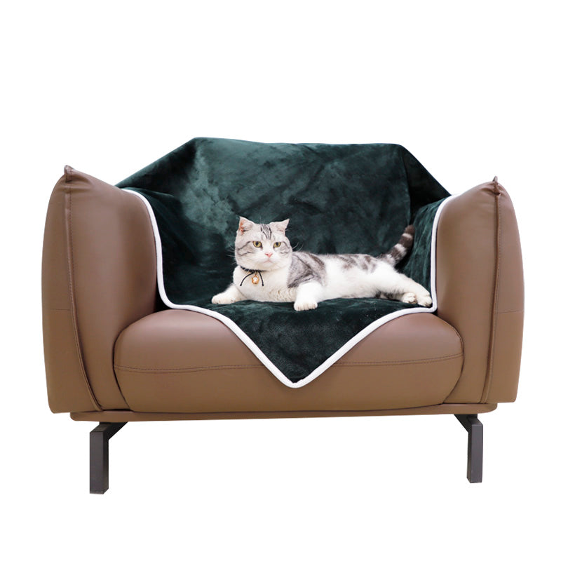 Soft and comfortable Sherpa blanket for couch bed