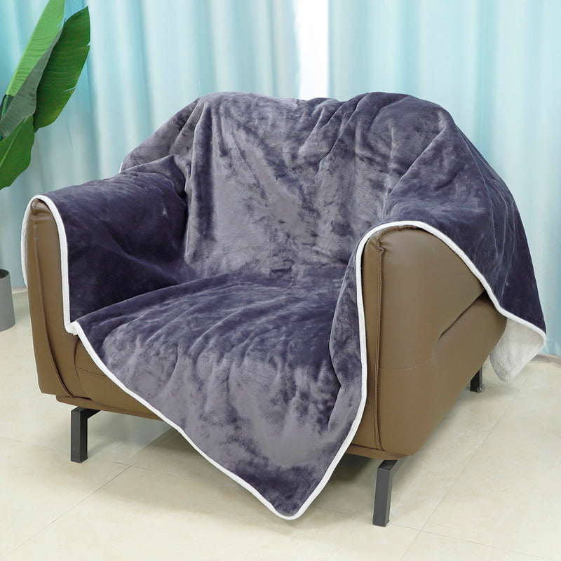 Soft and comfortable Sherpa blanket for couch bed