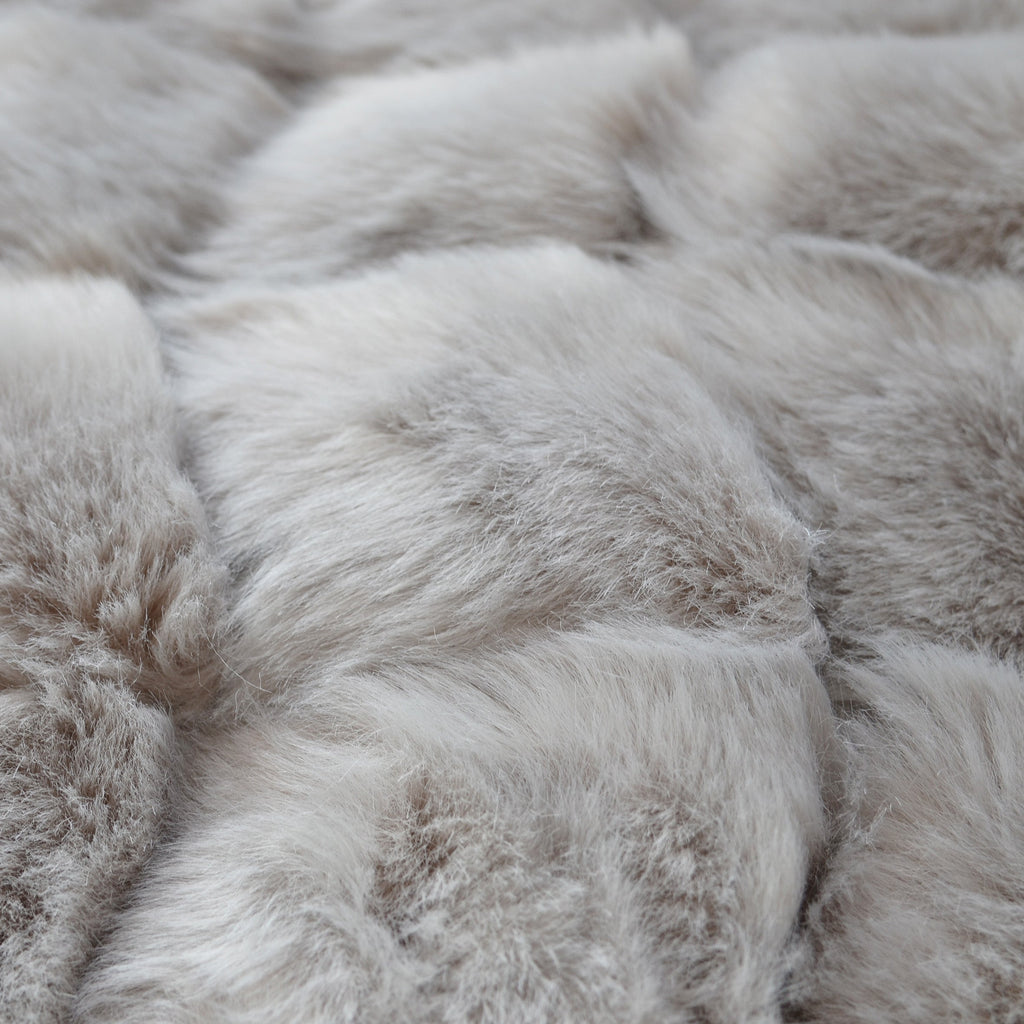 Cube faux fur warm throw blanket