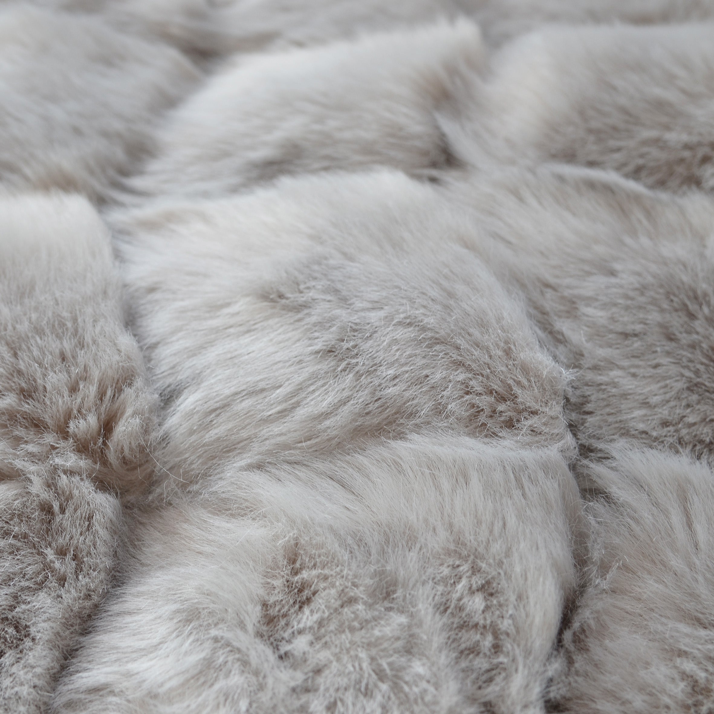 Cube faux fur warm throw blanket