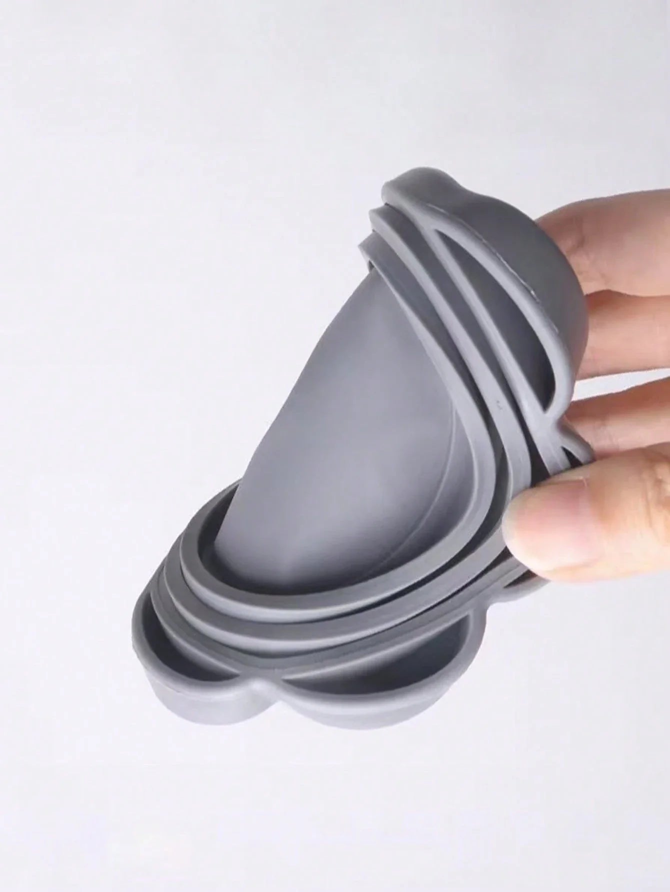 PETSIN Universal Pet Food Can Lid – Silicone Airtight Seal Cover for Cat & Dog Wet Food