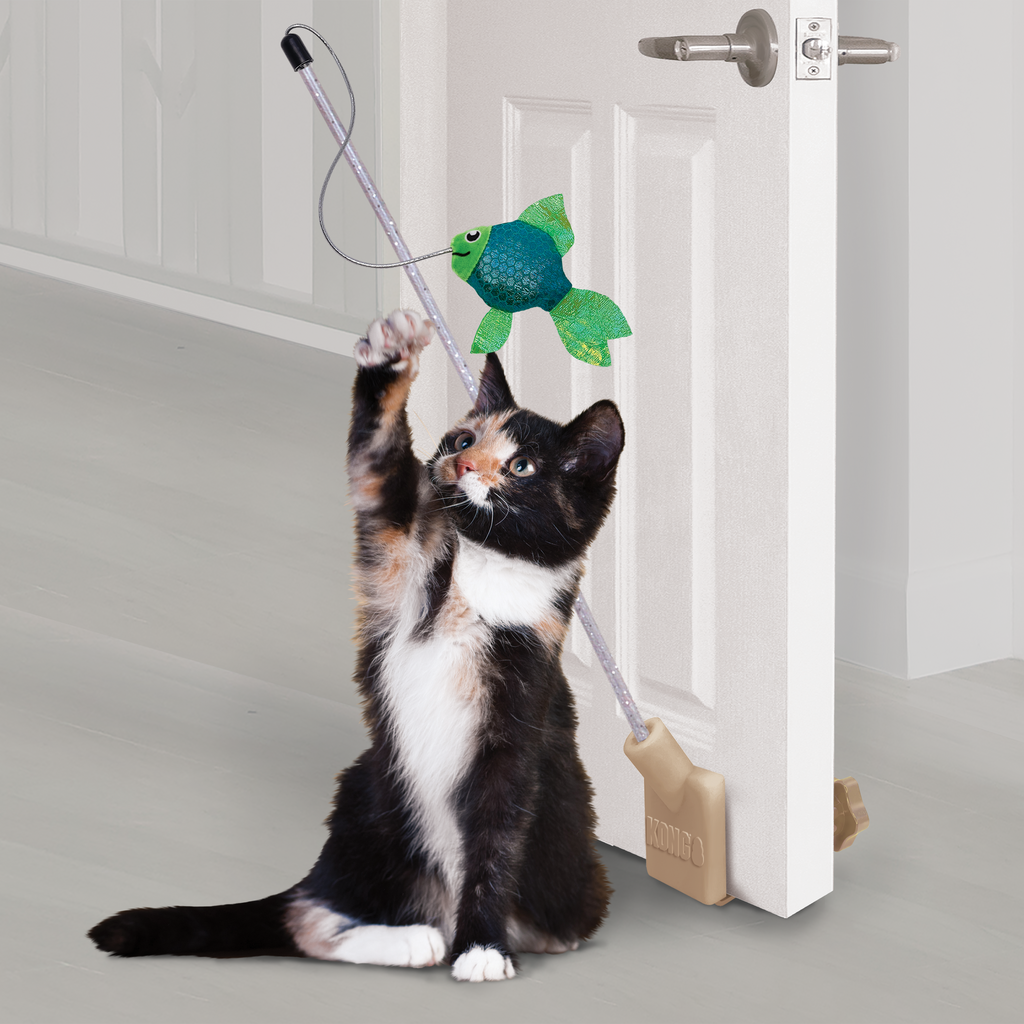 KONG Connects™ Angler Door Teaser Cat Toy