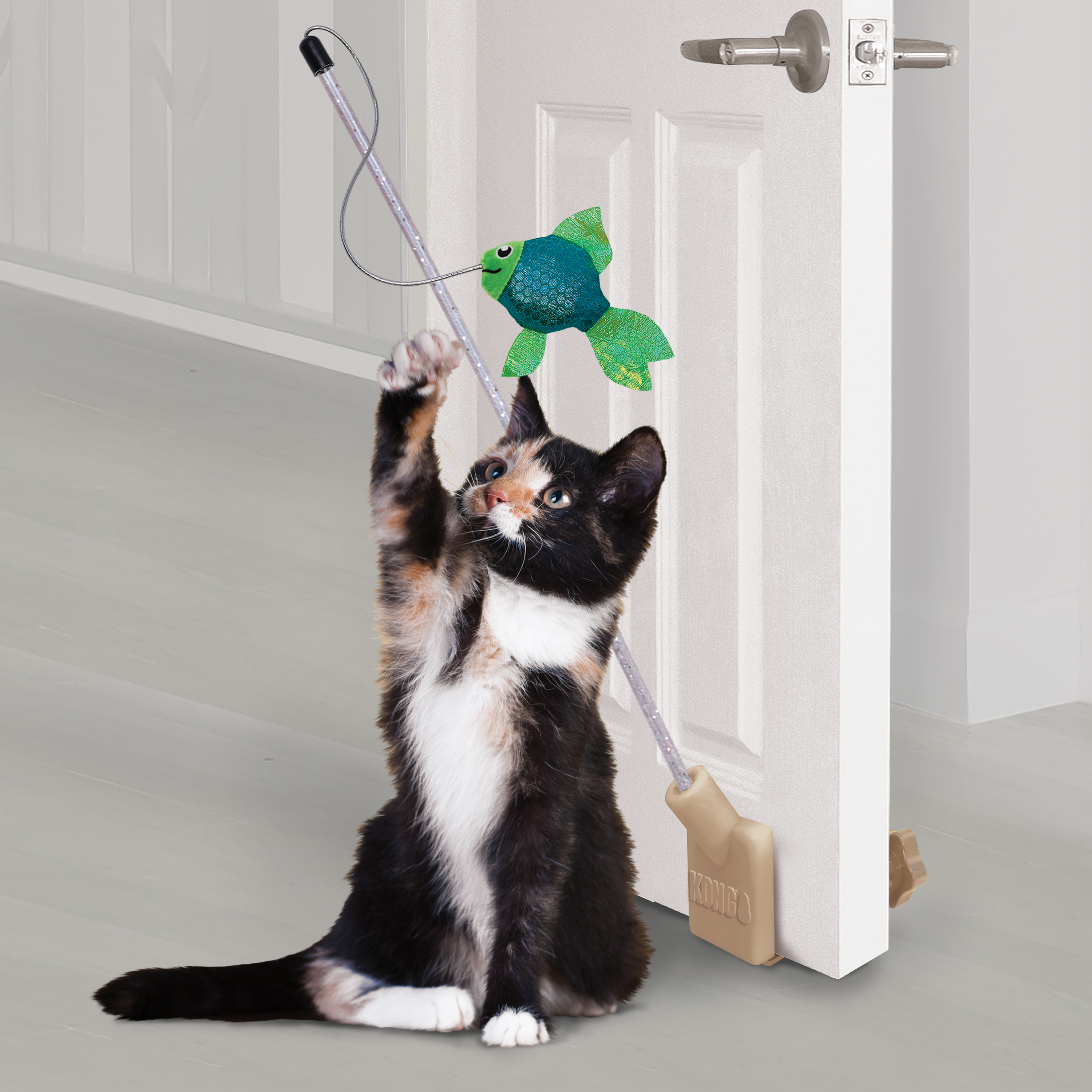 KONG Connects™ Angler Door Teaser Cat Toy