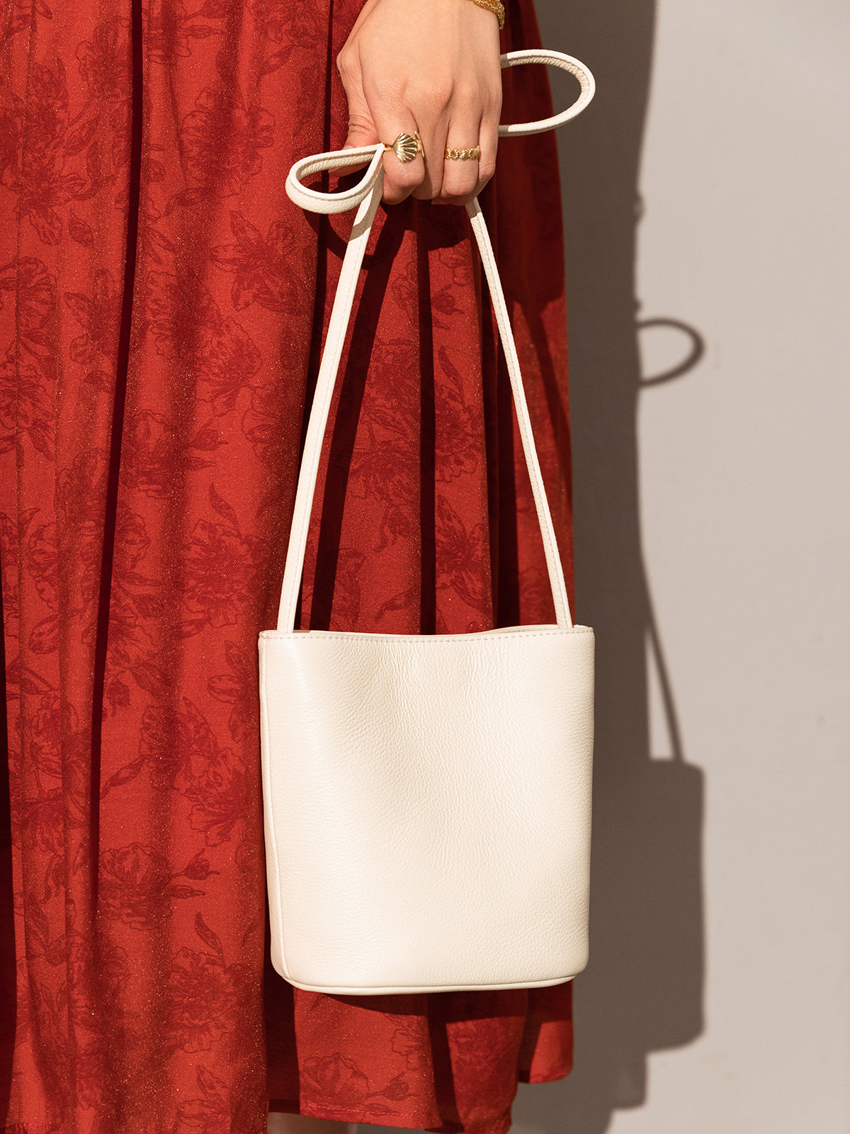 Thin Strap Waterproof Leather Bucket Bag