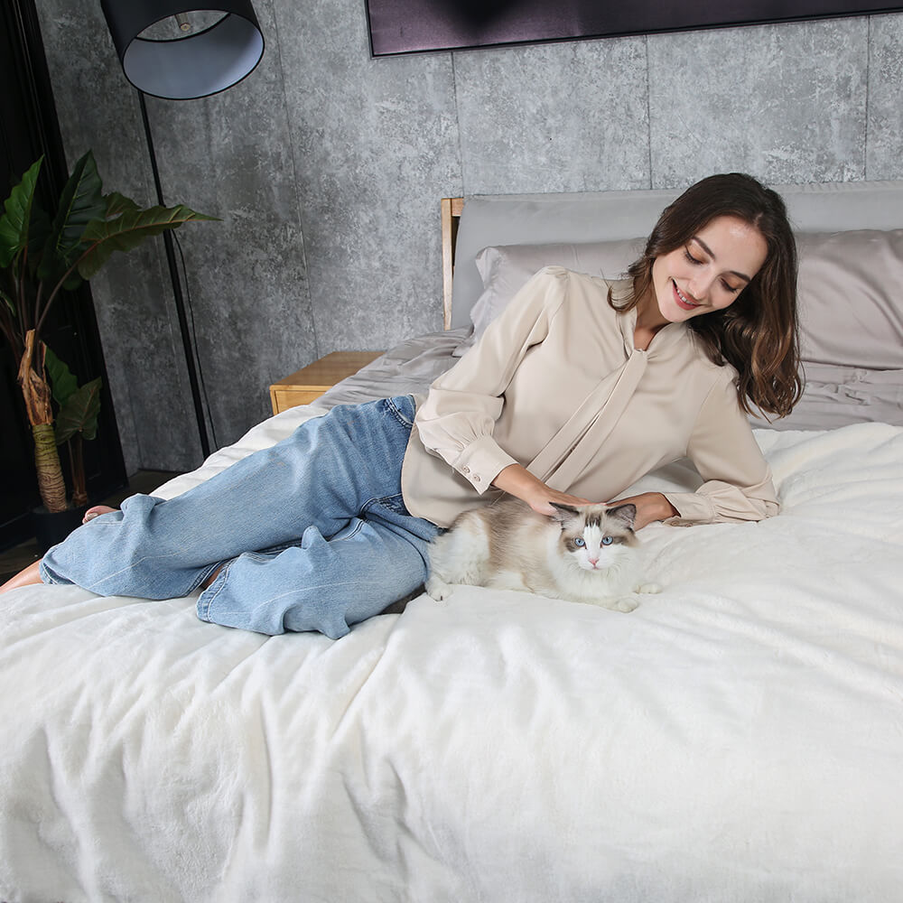 Waterproof  Faux Fur Blanket-White