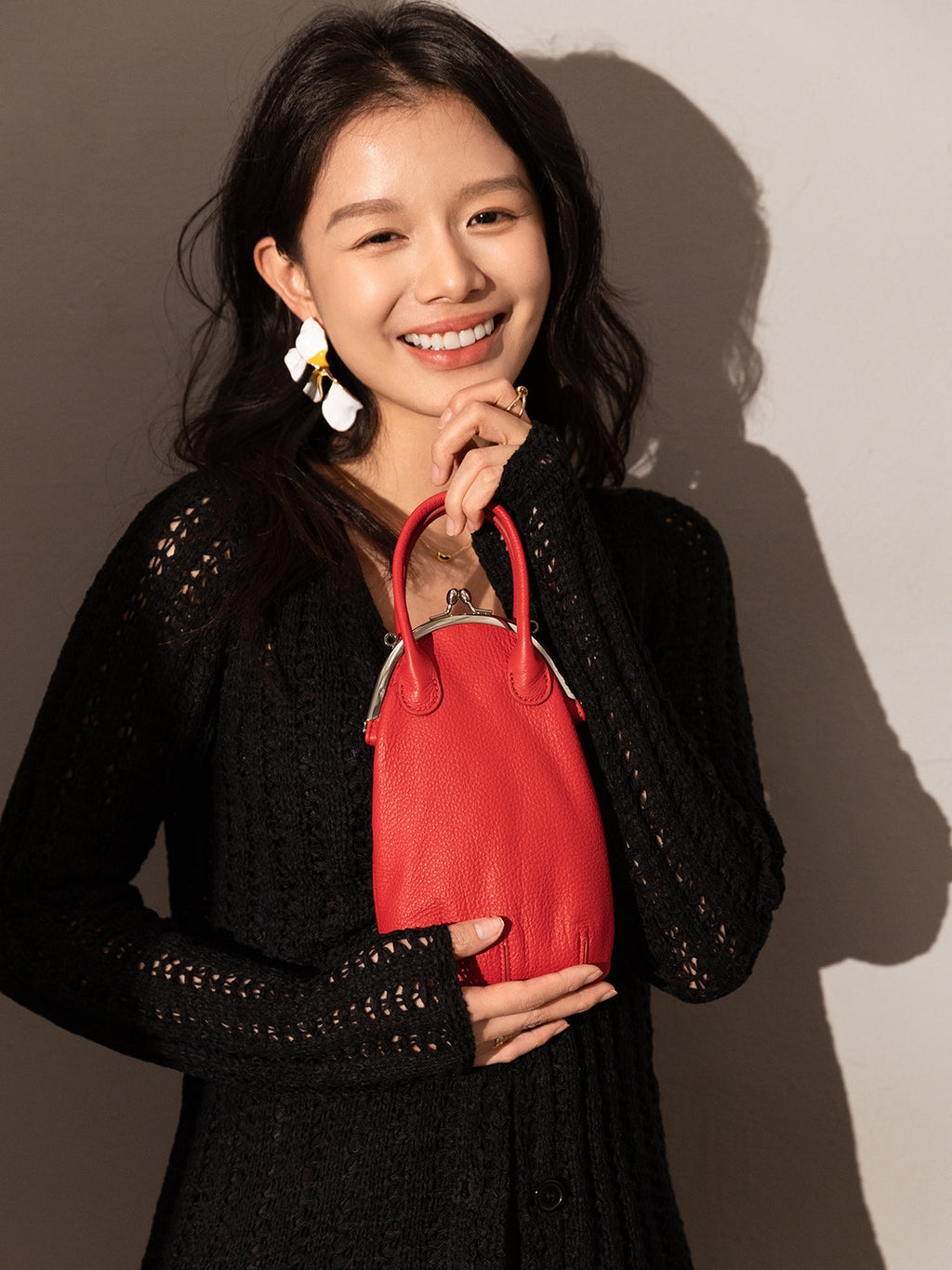 Whimsical Gourd Leather Ball Clasp Top Handle Bag