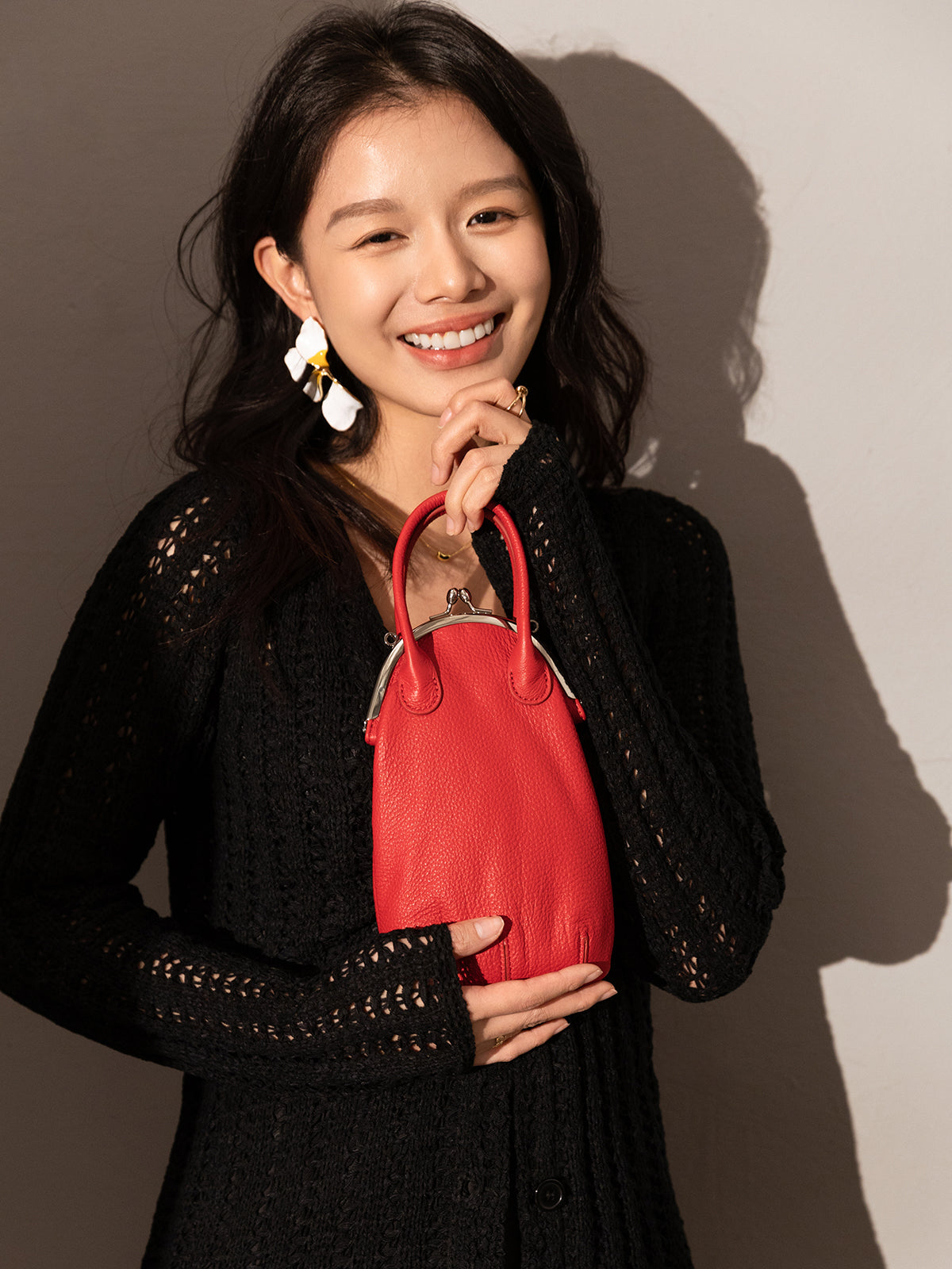 Whimsical Gourd Leather Ball Clasp Top Handle Bag